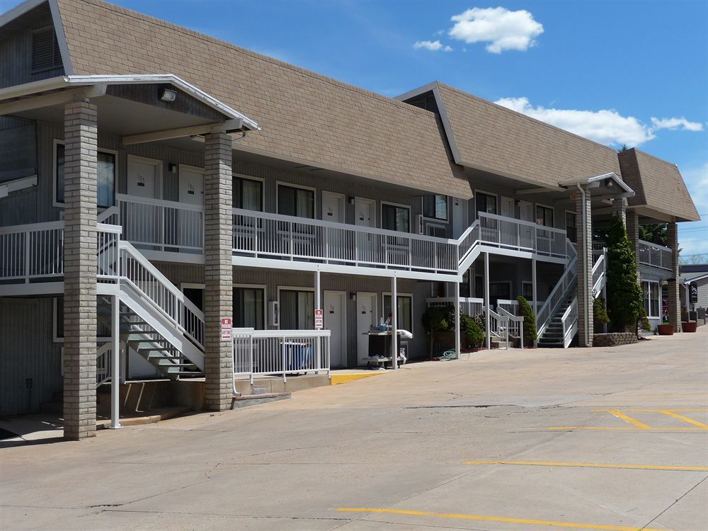 The Kc Motel Show Low Exterior foto